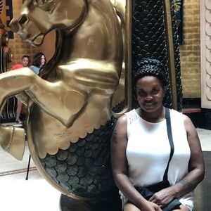 Meet your Posher, Lisa